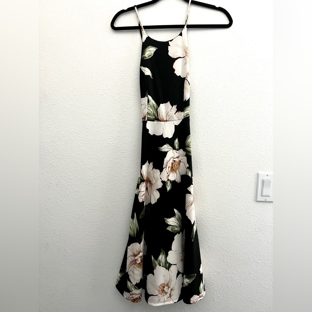 Floral halter backless midi dress - black and white